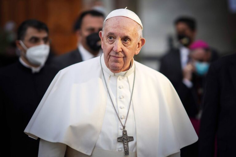 pope-francis-2-2000-79ca3d21faa642eb8f115573f82ea09c.jpg