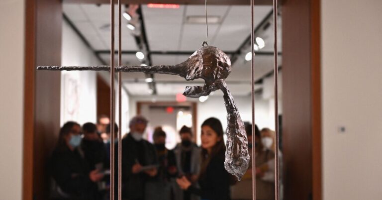 00int-Giacometti-Lawsuit-lhcg-facebookJumbo.jpg