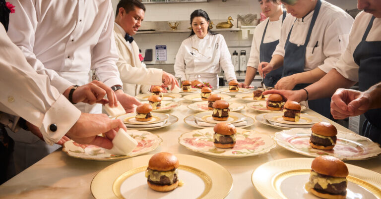 10FD-burgers-chefs4-whzg-facebookJumbo.jpg