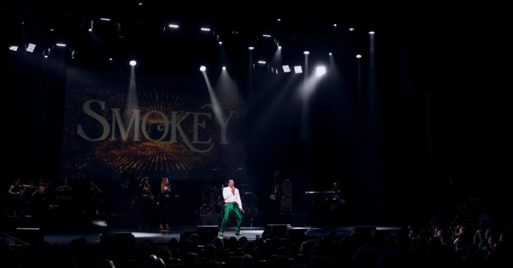 10cul-smokey-biloxi-02-lbcw-facebookJumbo.jpg