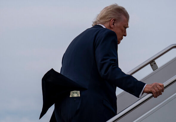 10pol-gop-money-mljg-facebookJumbo.jpg