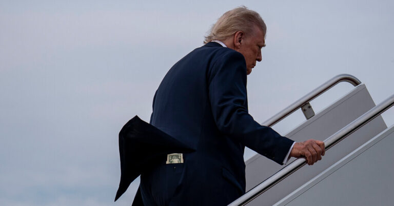 10pol-gop-money-mljg-facebookJumbo.jpg