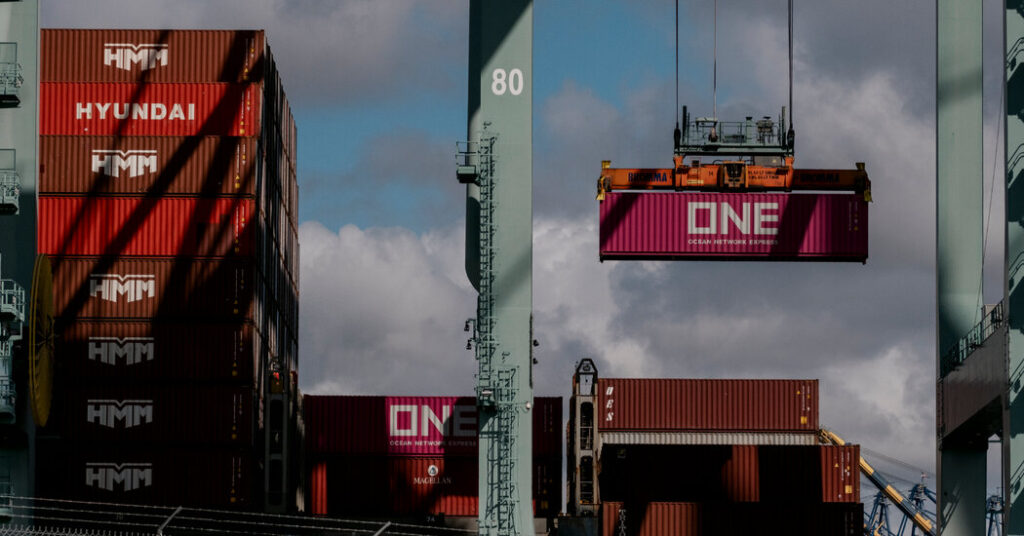 12dc-fed-tariffs-zkpf-facebookJumbo.jpg