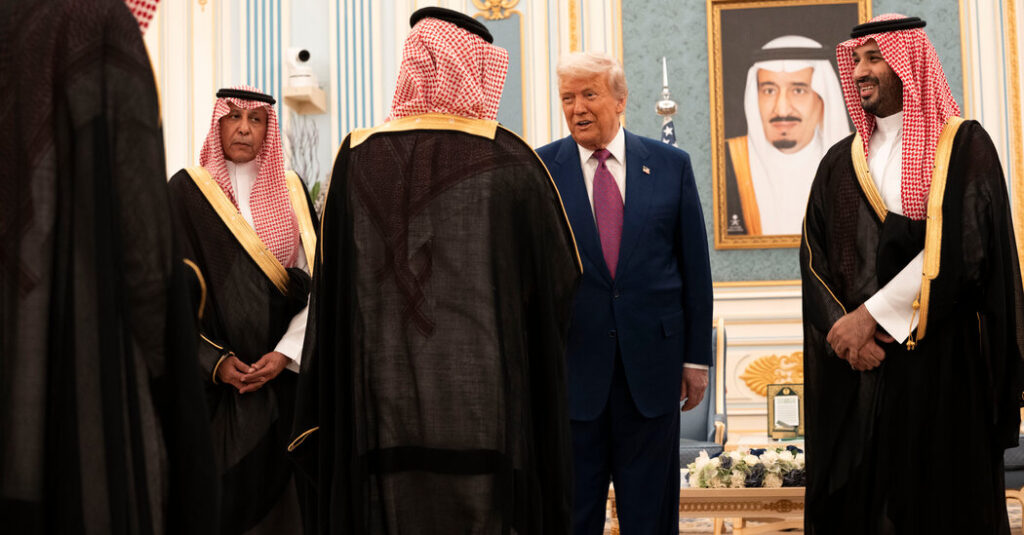 13Trump-ME-Photos-bgmc-facebookJumbo.jpg