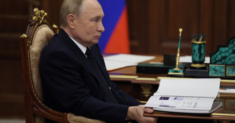 13int-russia-ukraine-vhlk-gcvf-facebookJumbo.jpg