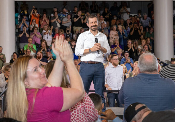 13pol-buttigieg-iowa-hjfg-facebookJumbo.jpg