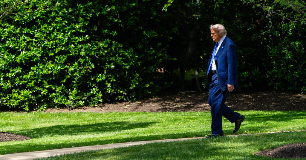 13trump-news-arrival-lcpv-facebookJumbo.jpg