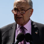 13trump-news-dem-holds-hpwc-facebookJumbo.jpg
