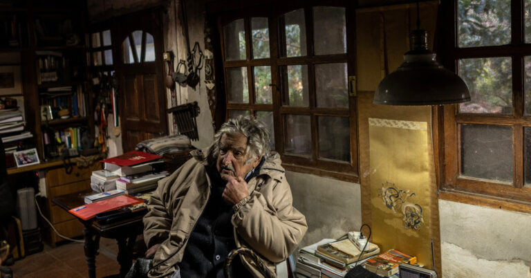 14int-uruguay-mujica-kjpw-facebookJumbo.jpg