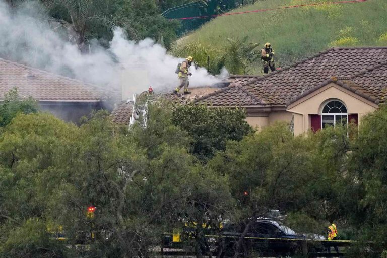 Small-Plane-Crashes-Southern-California-050425-03-fda7a57acd8241b0a558074cf83de458.jpg