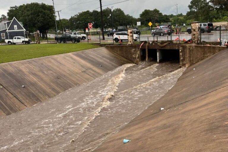 flood-brenham-texas-050625-e91abfa3b8db482492c6f8113bc652d0.jpg