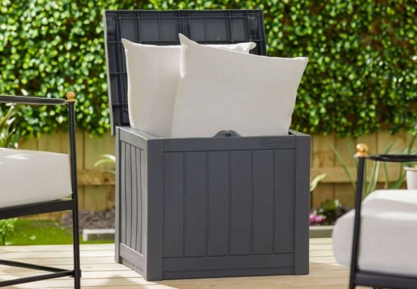 peo-partnerships-qt-wayfair-storage-deck-box-deal-tout-e74915c5956f4b43b1471f3889b5ec27.jpg