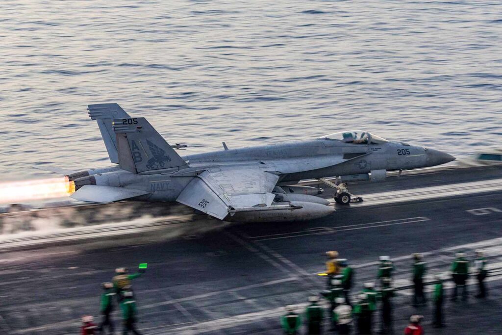 us-fa-18-super-hornet-uss-harry-s-truman-050725-886e6668d94f401d9312009a491b5b5c.jpg
