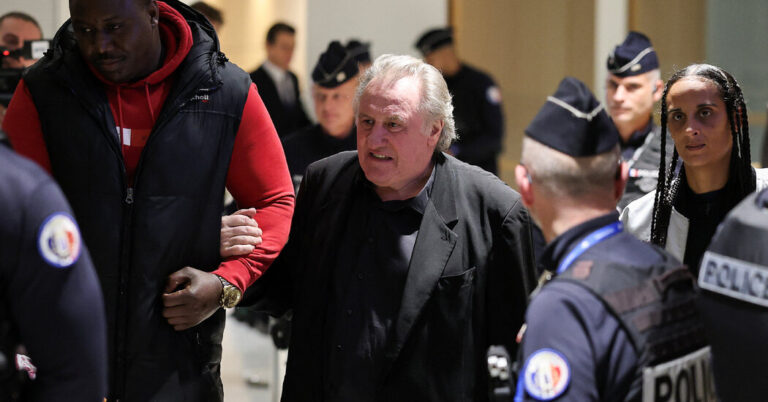 xxfrance-depardieu-qwkp-facebookJumbo.jpg